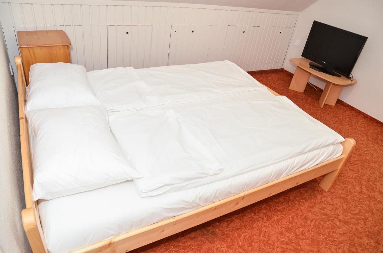 Aparthotel Gabor Aron Apartman Hajdúszoboszló Exterior foto