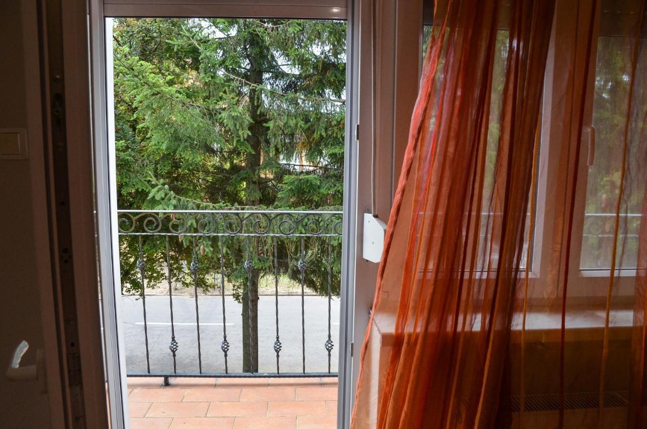 Aparthotel Gabor Aron Apartman Hajdúszoboszló Exterior foto