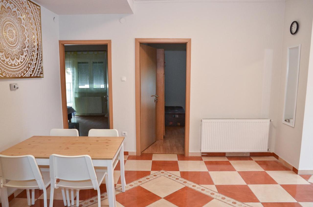 Aparthotel Gabor Aron Apartman Hajdúszoboszló Exterior foto
