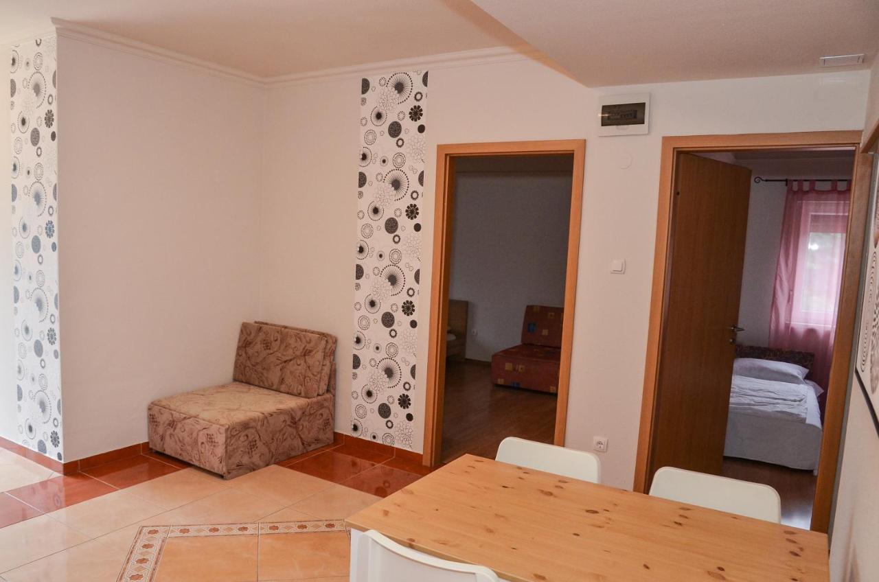 Aparthotel Gabor Aron Apartman Hajdúszoboszló Exterior foto