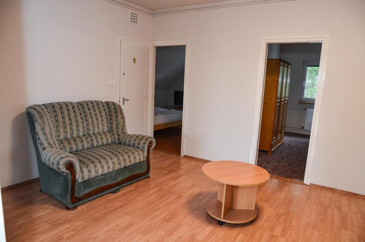 Aparthotel Gabor Aron Apartman Hajdúszoboszló Exterior foto