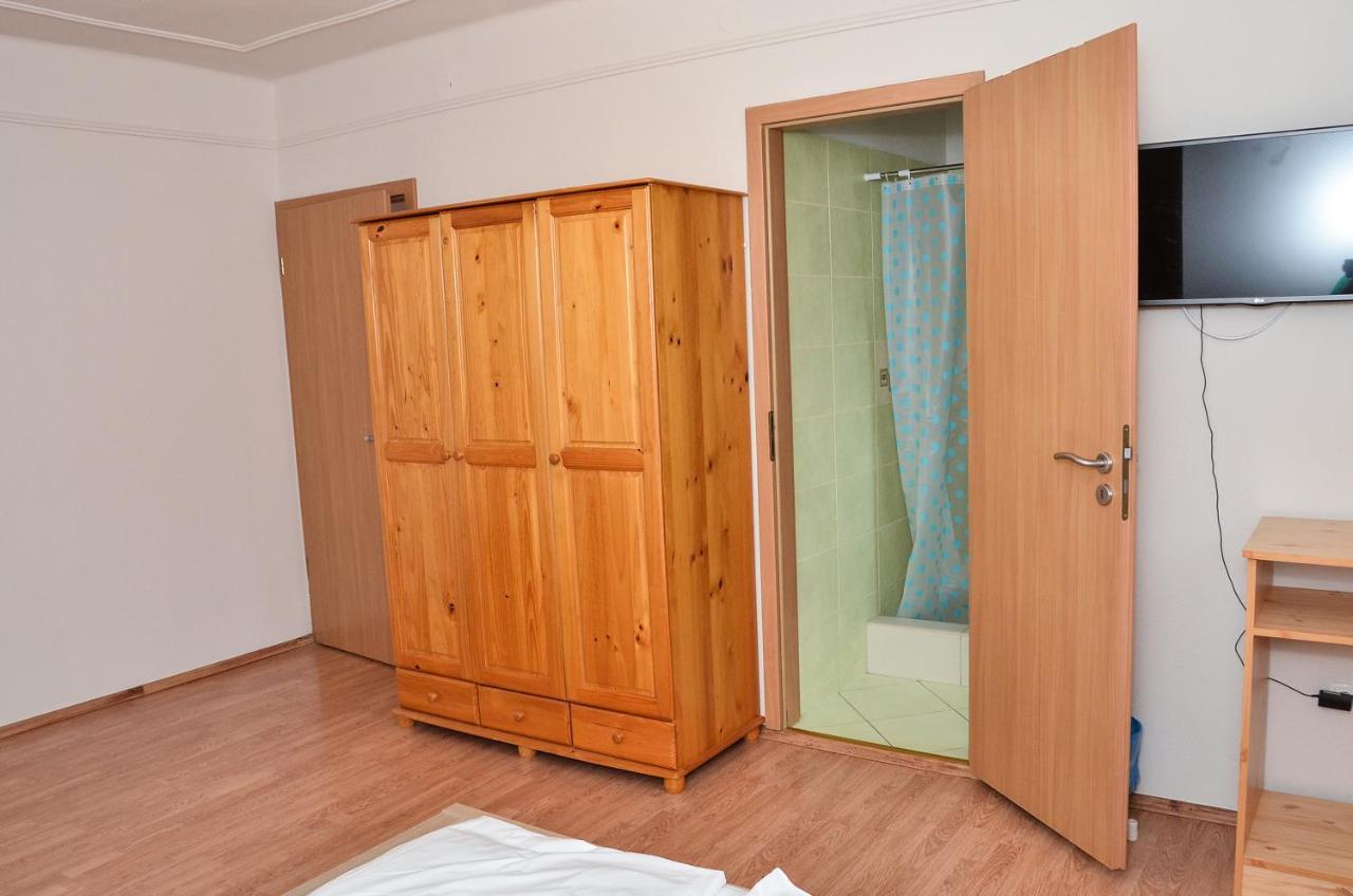 Aparthotel Gabor Aron Apartman Hajdúszoboszló Exterior foto