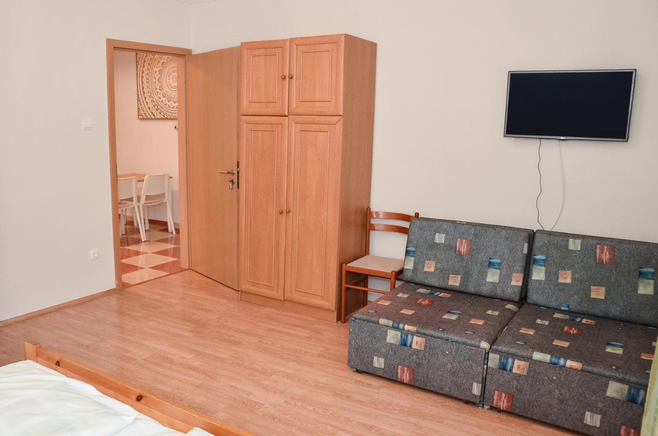 Aparthotel Gabor Aron Apartman Hajdúszoboszló Exterior foto