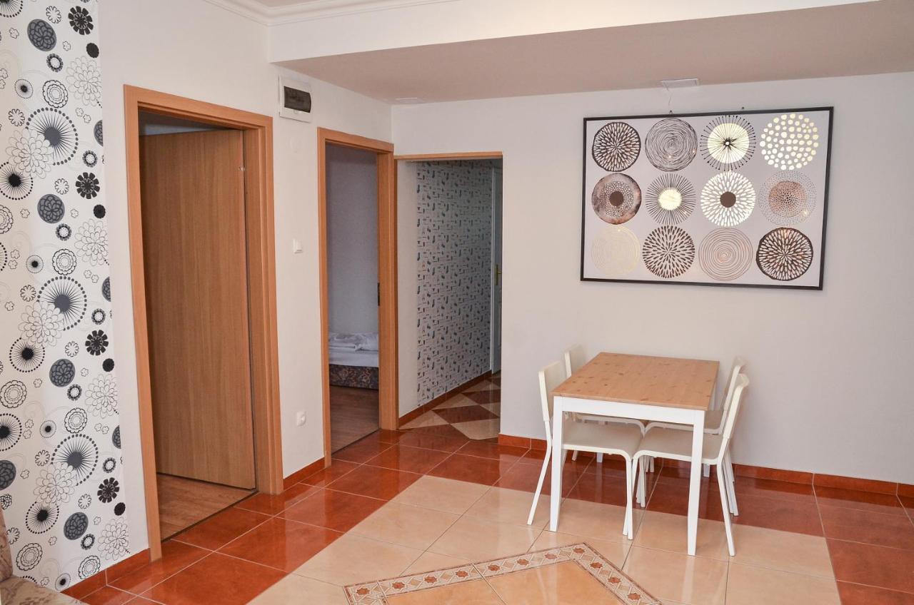 Aparthotel Gabor Aron Apartman Hajdúszoboszló Exterior foto