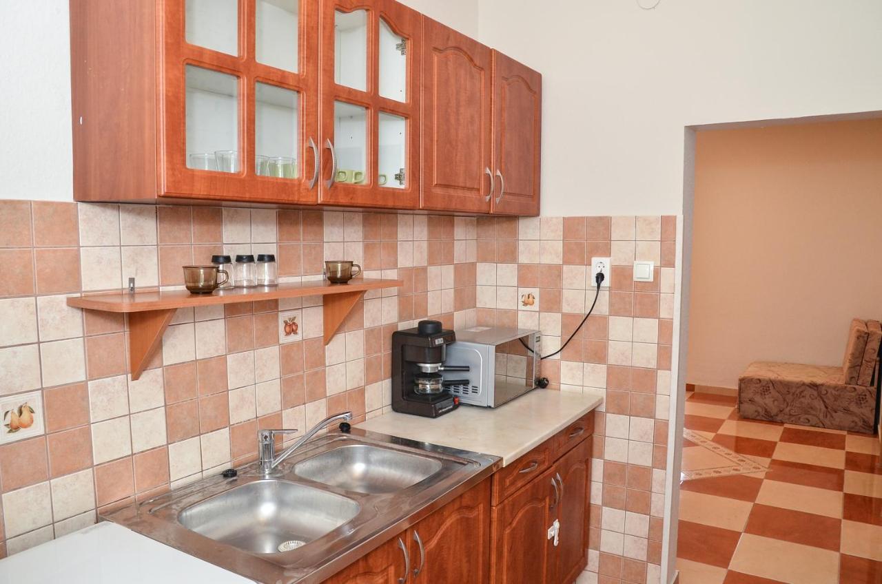 Aparthotel Gabor Aron Apartman Hajdúszoboszló Exterior foto